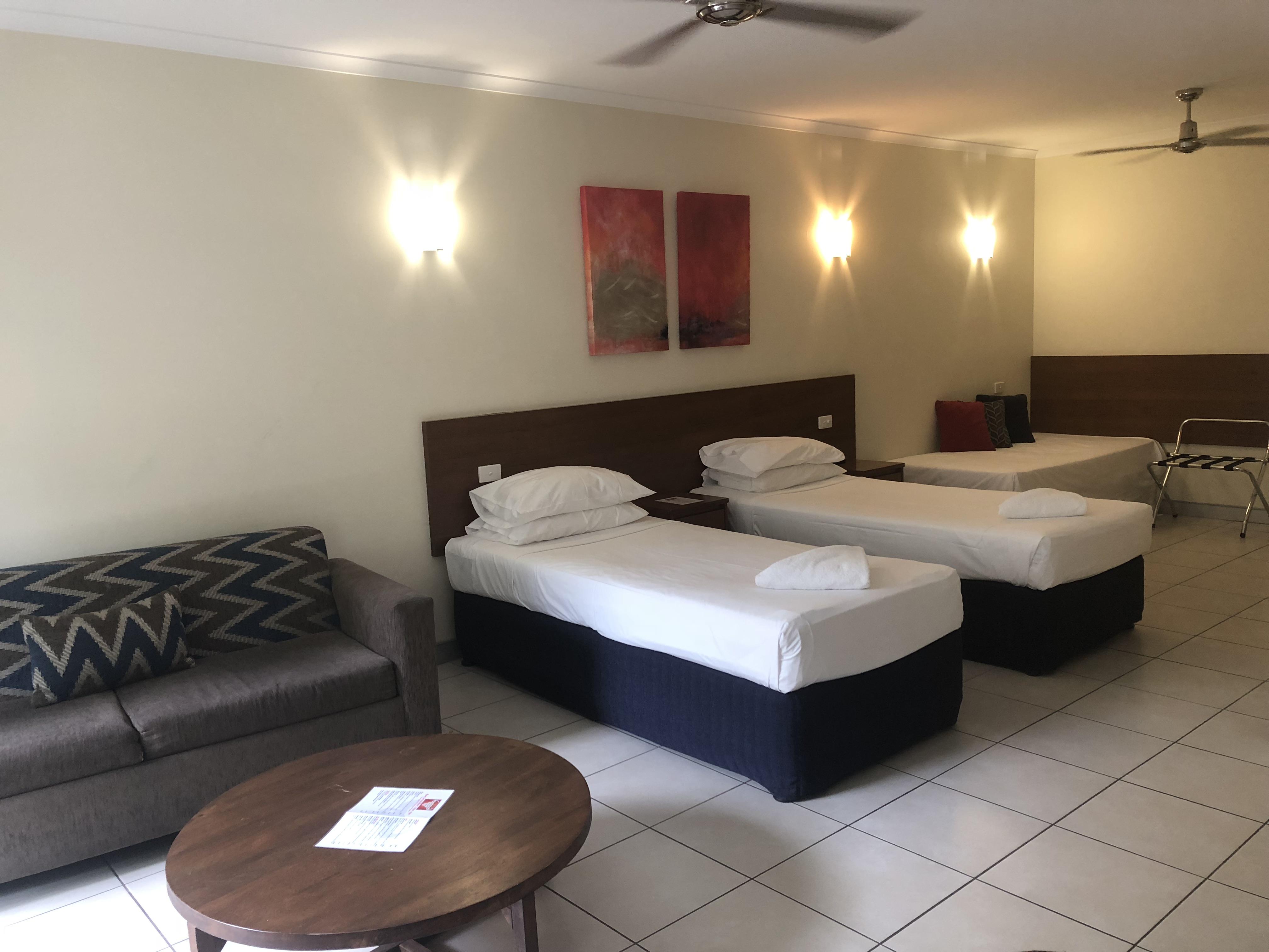 Cairns Queenslander Hotel & Apartments Екстериор снимка